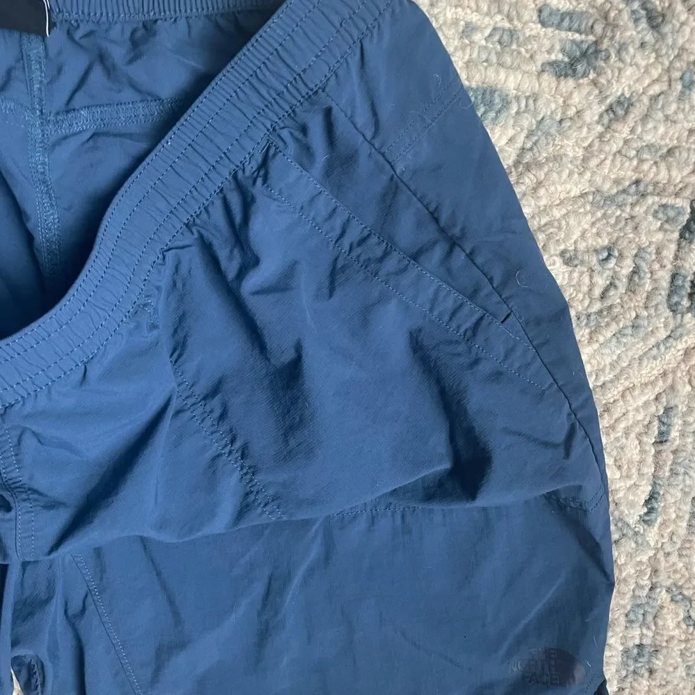The North Face Men's XXL Pull On Adventure Hybrid Shorts Blue flashdry Nylon 7in